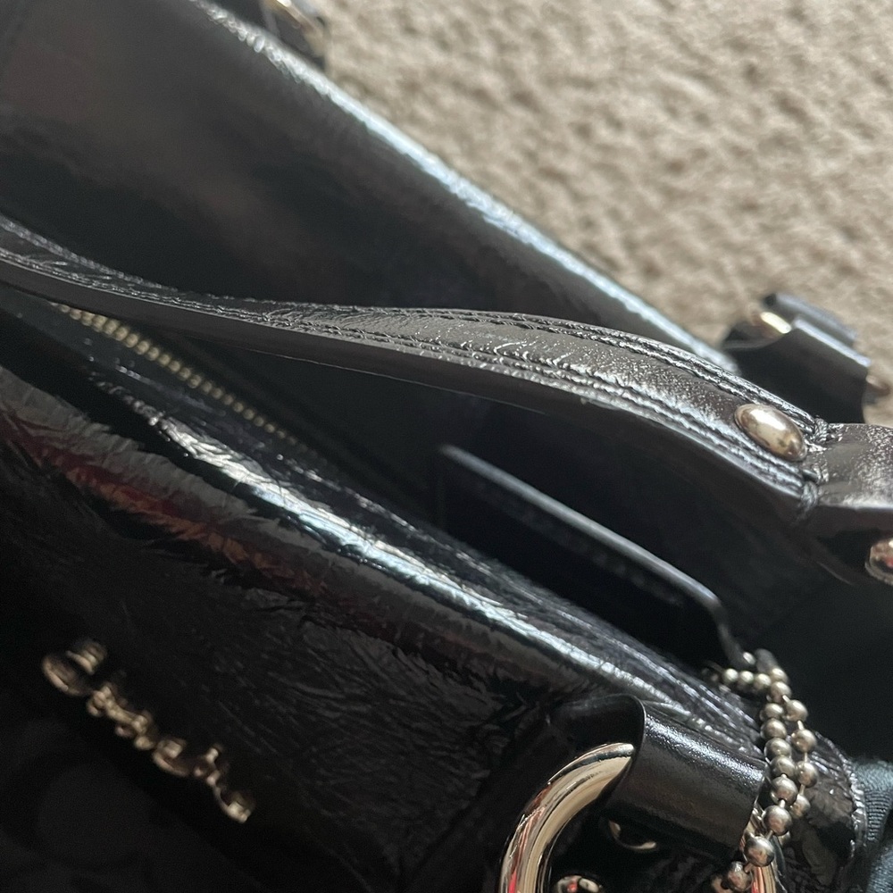 Coach - Picture 10 of 11